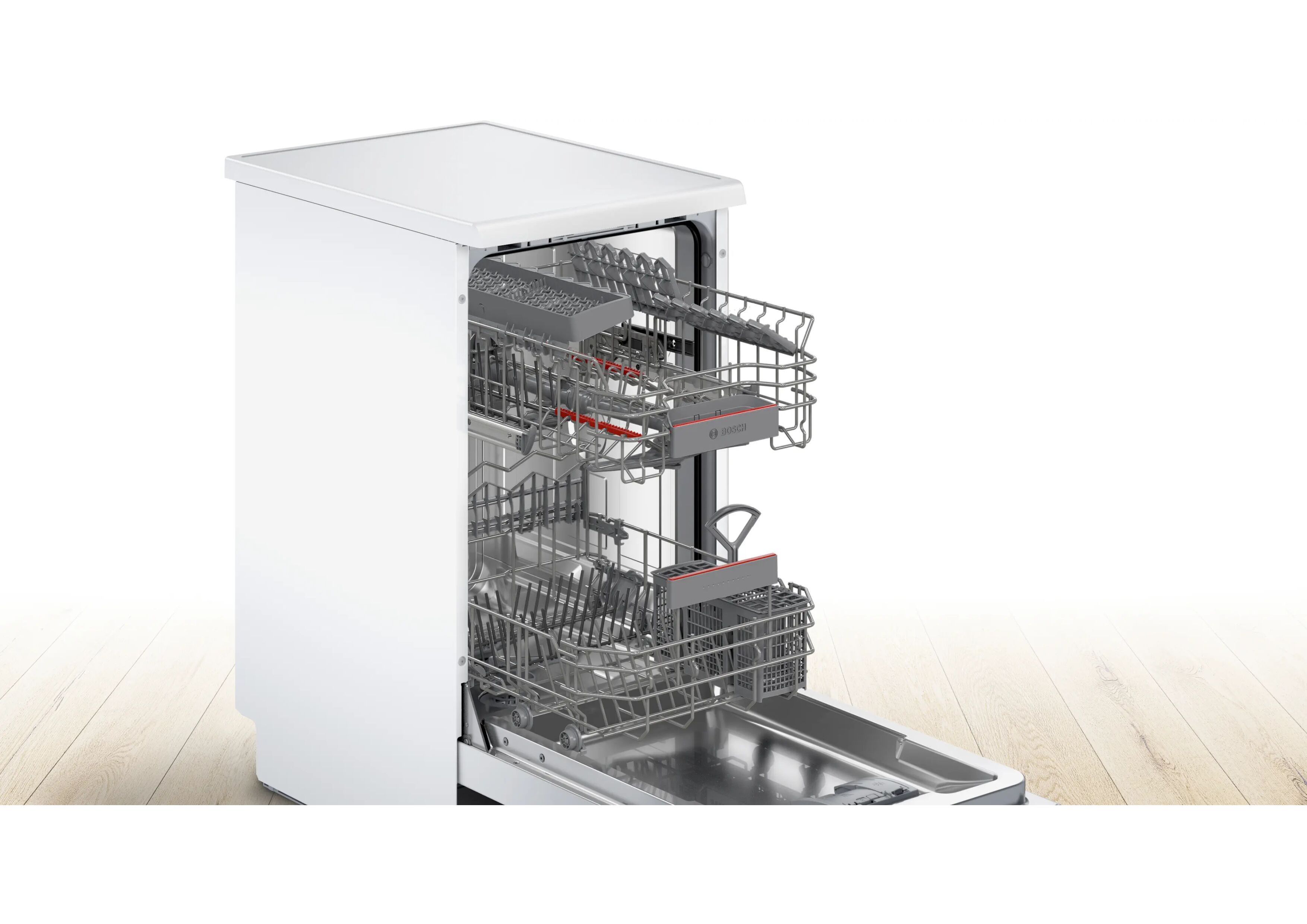 Geöffneter Bosch Geschirrspüler mit ausgefahrenen grauen Geschirrkörben