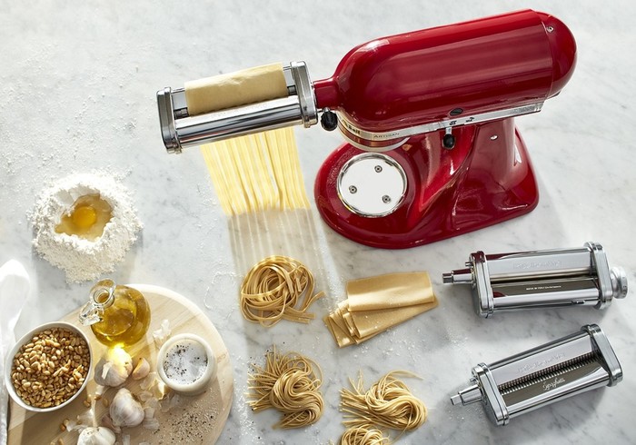 Reinigungshinweis für die Nudelvorsätze KitchenAid 5KSMPRA 3tlg. Nudelvorsatz-Set, Material und Reinigung
