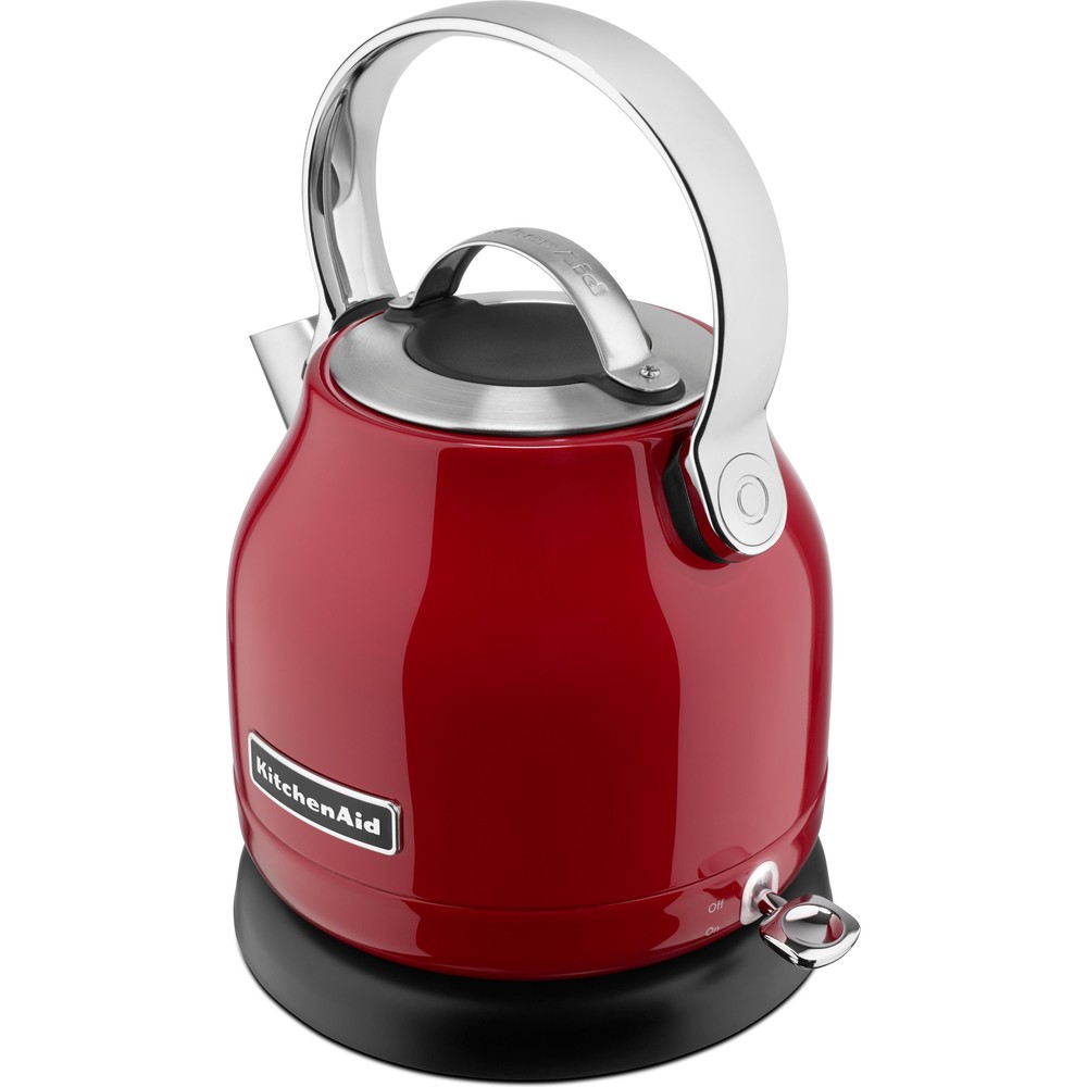 Rückansicht des KitchenAid Wasserkochers 5KEK1222EER in Empire Red mit gut sichtbarem Ein-/Ausschalter