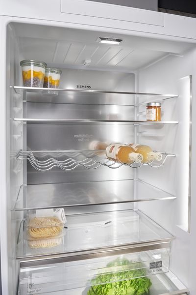 Even cooling distribution via multiAirflow system