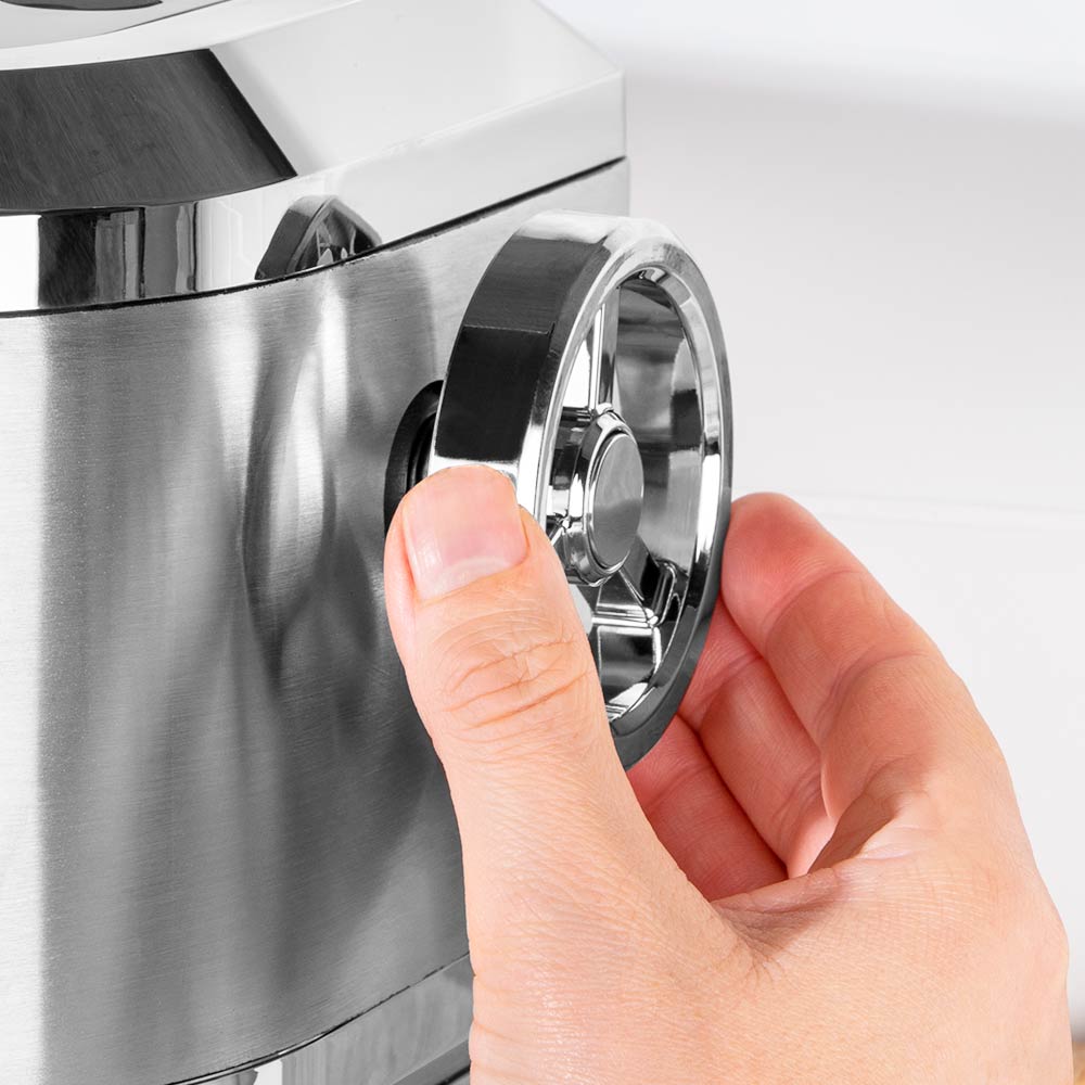 Gastroback Design Ice Shaver – seitliches Einstellrad zur Anpassung der Raspelstärke