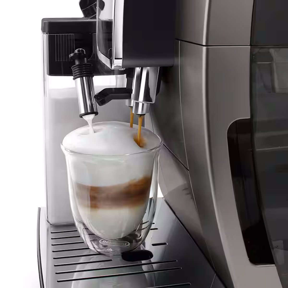 Fertiger Latte Macchiato De’Longhi ECAM 380.95.TB Kaffeevollautomat, fertiger Latte Macchiato