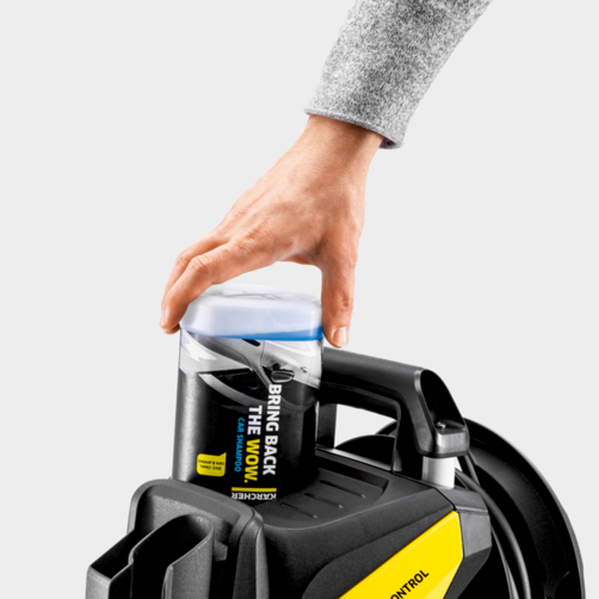 Hochdruckreiniger K 7 Premium Power Flex Home: Plug 'n' Clean – das Kärcher Reinigungsmittelsystem