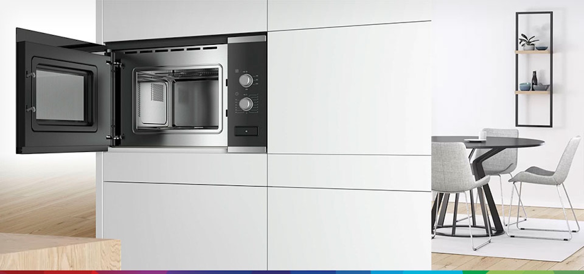 Bosch Einbau-Mikrowelle in Küchenzeile