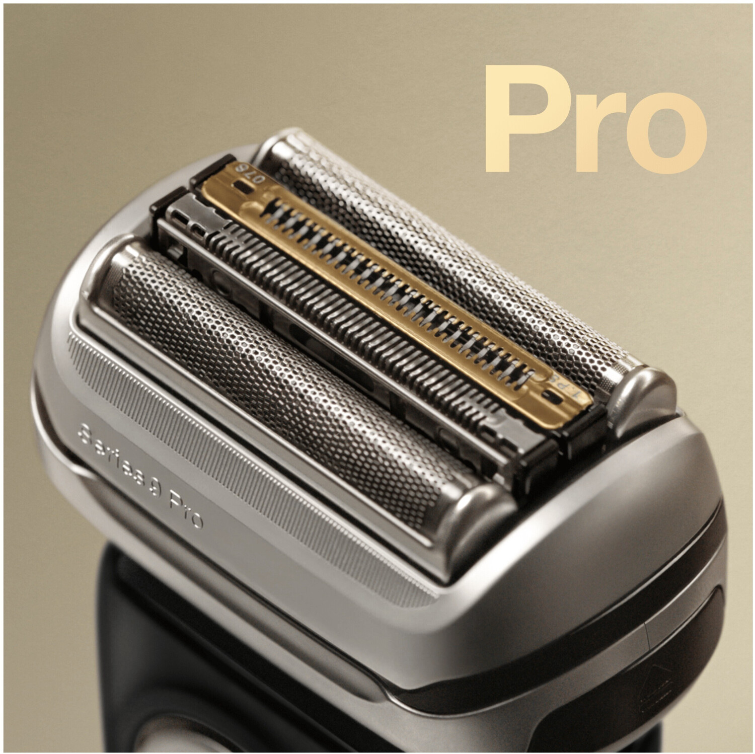 Braun Series 9 Pro 9410s wet and dry shaver with charging station and travel case, black