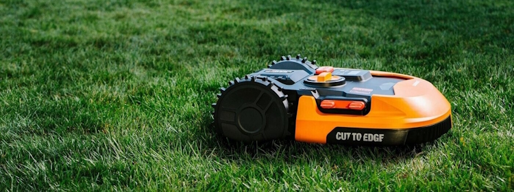 WORX Landroid M500-Plus im Einsatz bei Regen