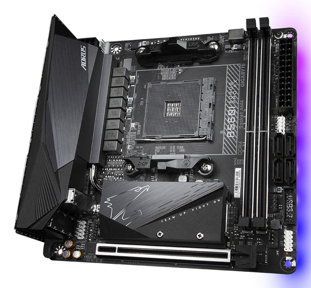 GIGABYTE B550I AORUS PRO AX