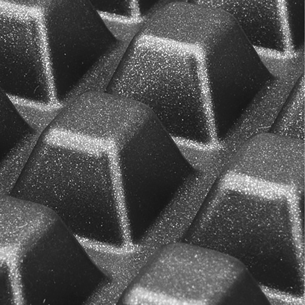 Geöffnetes Gastroback 42449 Waffeleisen mit antihaftbeschichteten Heizplatten und integrierter Teigauffangrinne