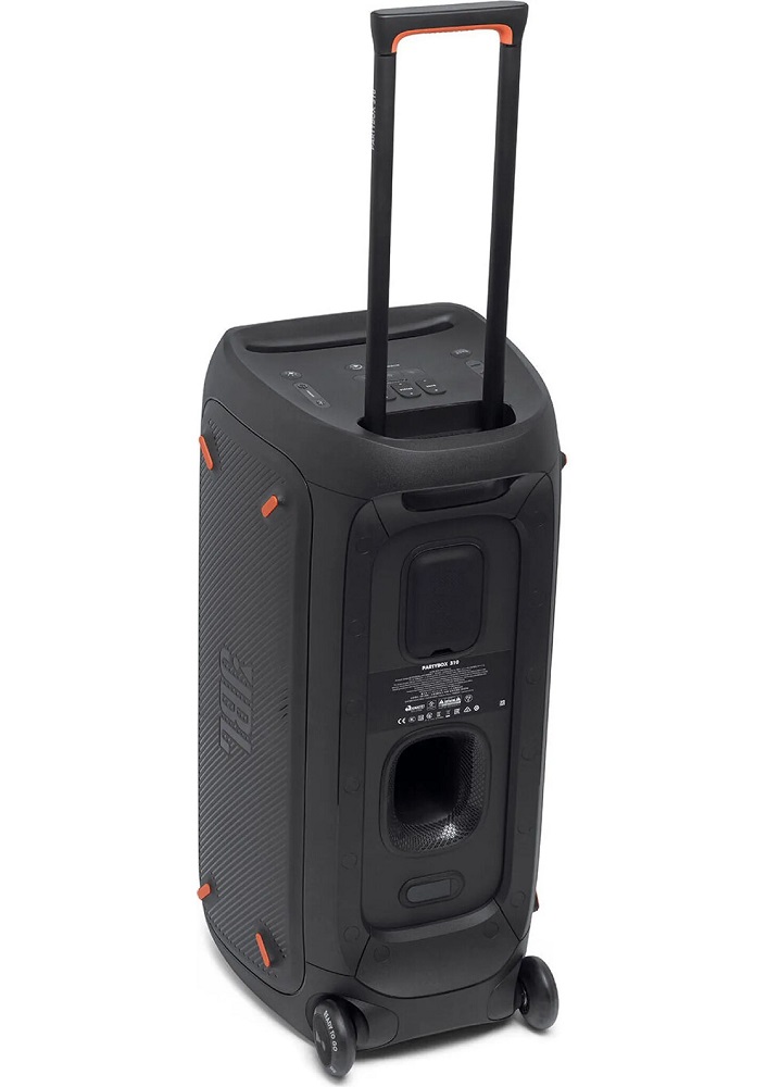 Rückansicht der JBL PartyBox 310 mit Fokus auf die leichtgängigen Rollen und das rückseitige Bedienfeld.