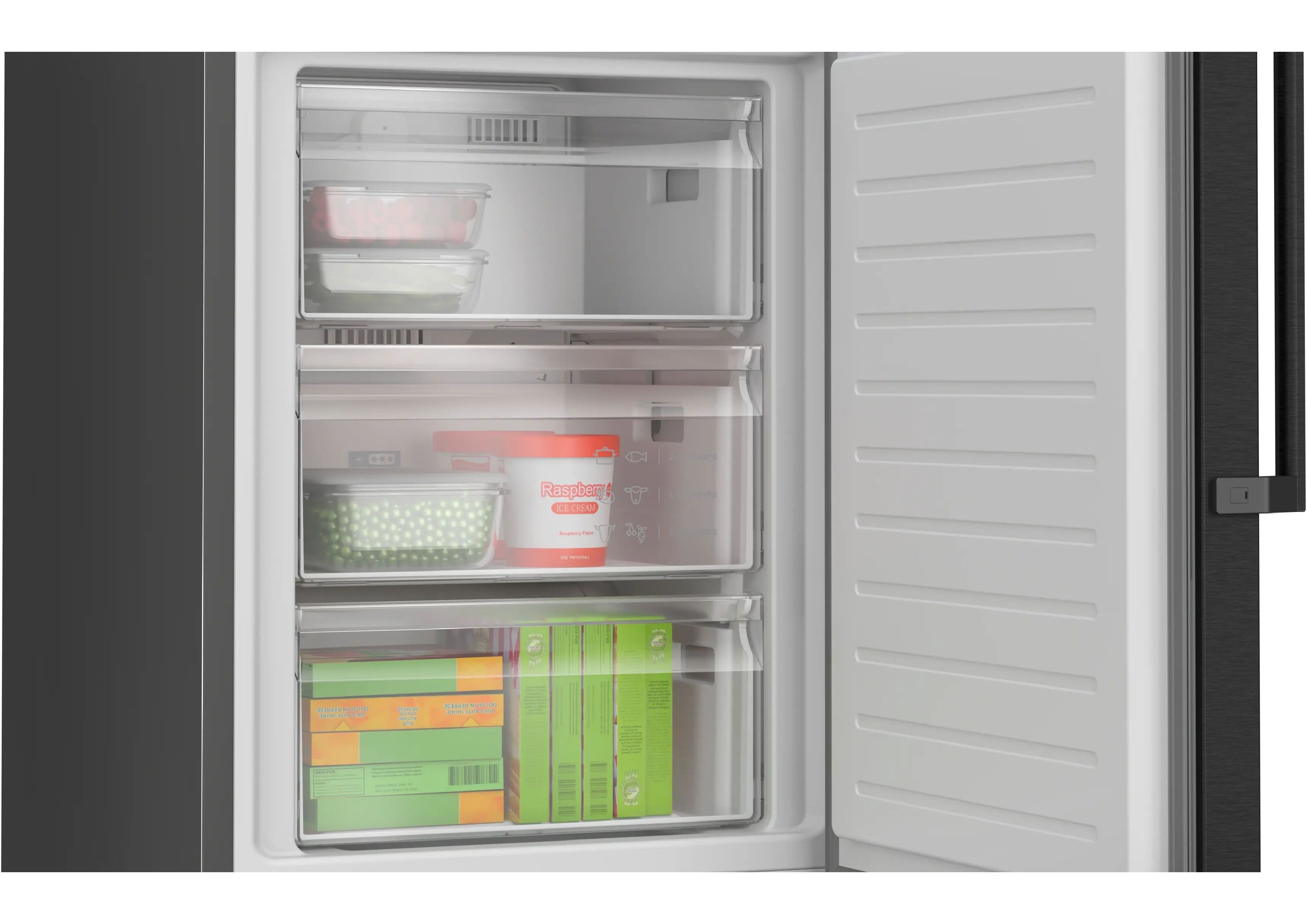 Geöffnetes Gefrierfach der Bosch Kombination mit drei transparenten Schubladen voll mit Tiefkühlkost.