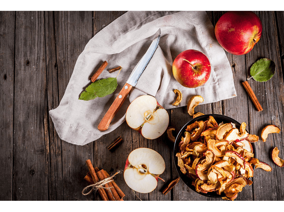 Obst im Backofen zu dörren ist eine praktische Methode, um Trockenobst herzustellen. Mit dem GASTROBACK 42815 Design Ofen in nur wenigen Minuten. Obst im Backofen zu dörren ist eine praktische Methode, um Trockenobst herzustellen. Mit dem GASTROBACK 42815 Design Ofen in nur wenigen Minuten.