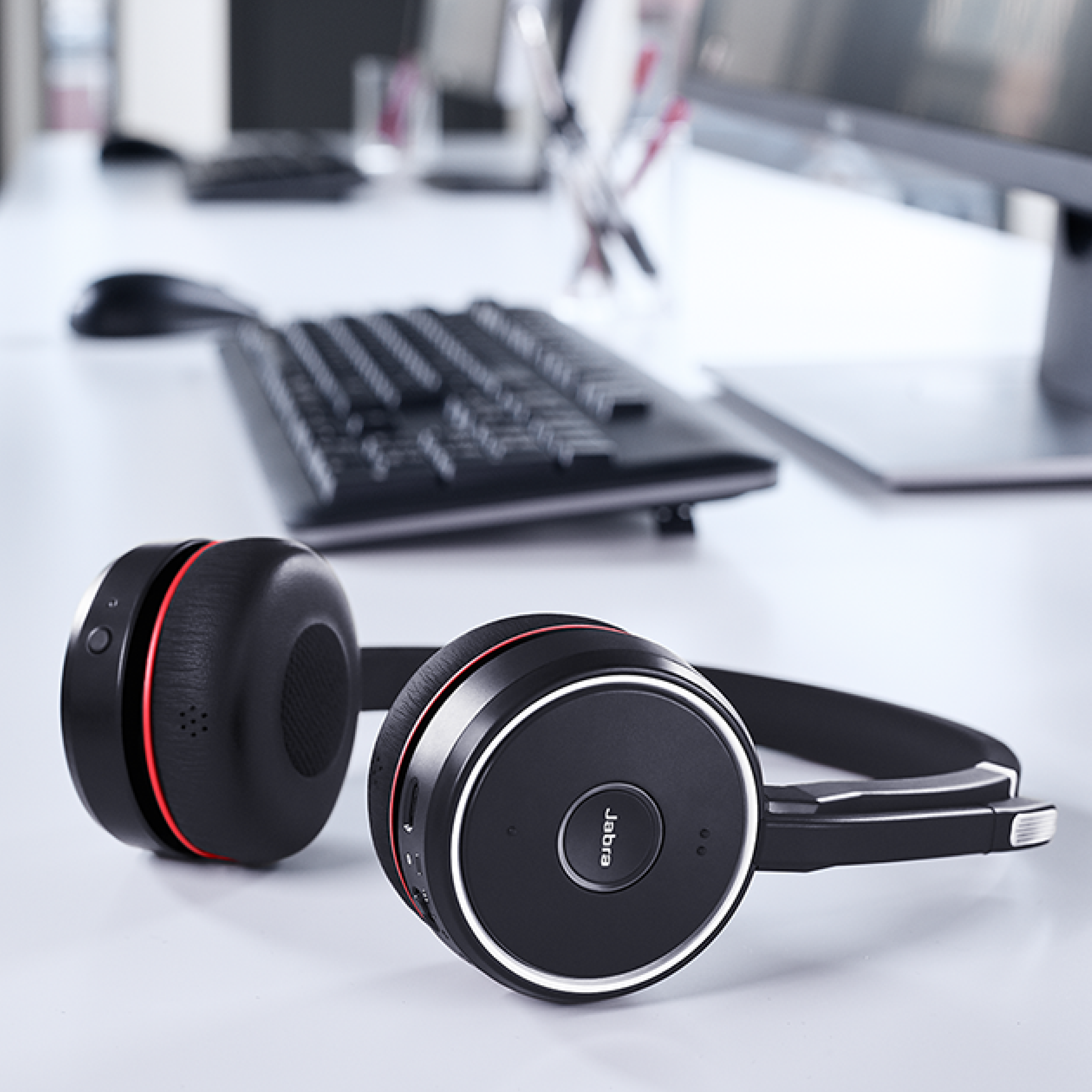 Jabra Evolve 75 UC Stereo - Headset - Kabellos inkl. USB Link 380a, Bluetooth, ANC EAN: 5706991020090