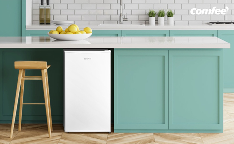 Midea COMFEE RCD115WH2 Tabletop Refrigerator Banner