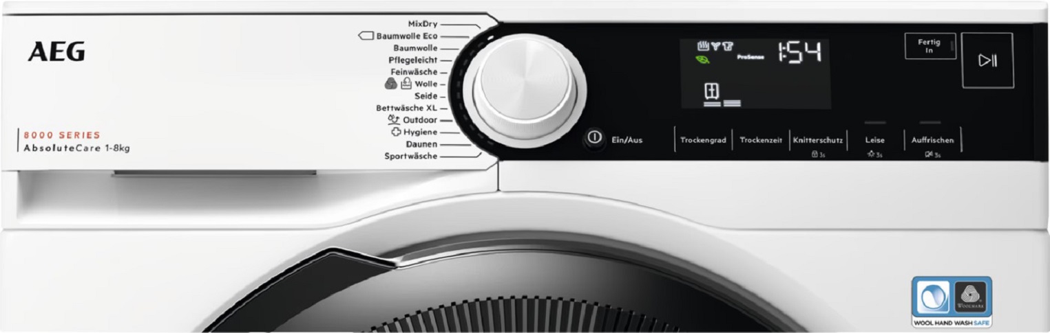 Detailansicht des Bedienfelds des AEG TR8T70689 Wärmepumpentrockners mit Klartextanzeige und Programmauswahlknöpfen.