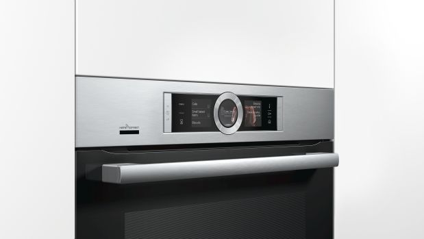 Discover the Bosch HRG6769S6 Series 8 oven in silver - your new cooking experience