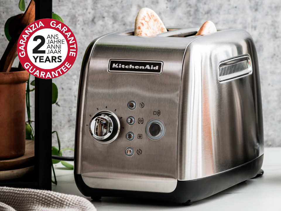 KitchenAid Classic Toaster 5KMT2115EWH mit hochwertigem Metallgehäuse und 2 Jahre Garantie