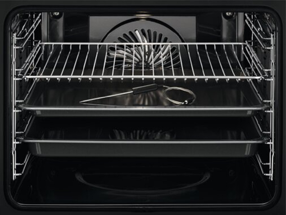 AEG BSE77228BM Backofen mit Dampfunterstützung, Pyrolytische Selbstreinigung, Edelstahl mit Antifing