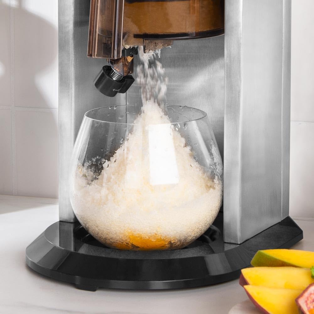 Gastroback Design Ice Shaver – fertige Eiskreation in einem Glas servier