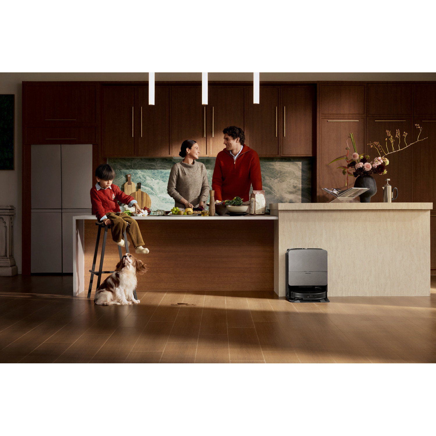 Roborock Saros 20X Black Saugroboter mit smarter Multifunktions-Basisstation