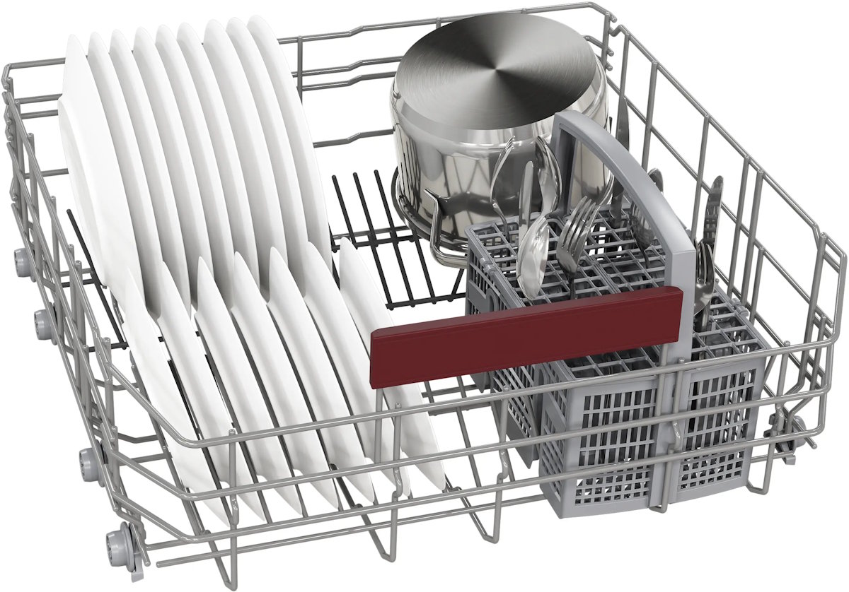 Innenraum des Neff S175EAX16E mit Edelstahl-Innenwanne, beladenem Ober- und Unterkorb, RackMatic-Höhenverstellung und Besteckkorb