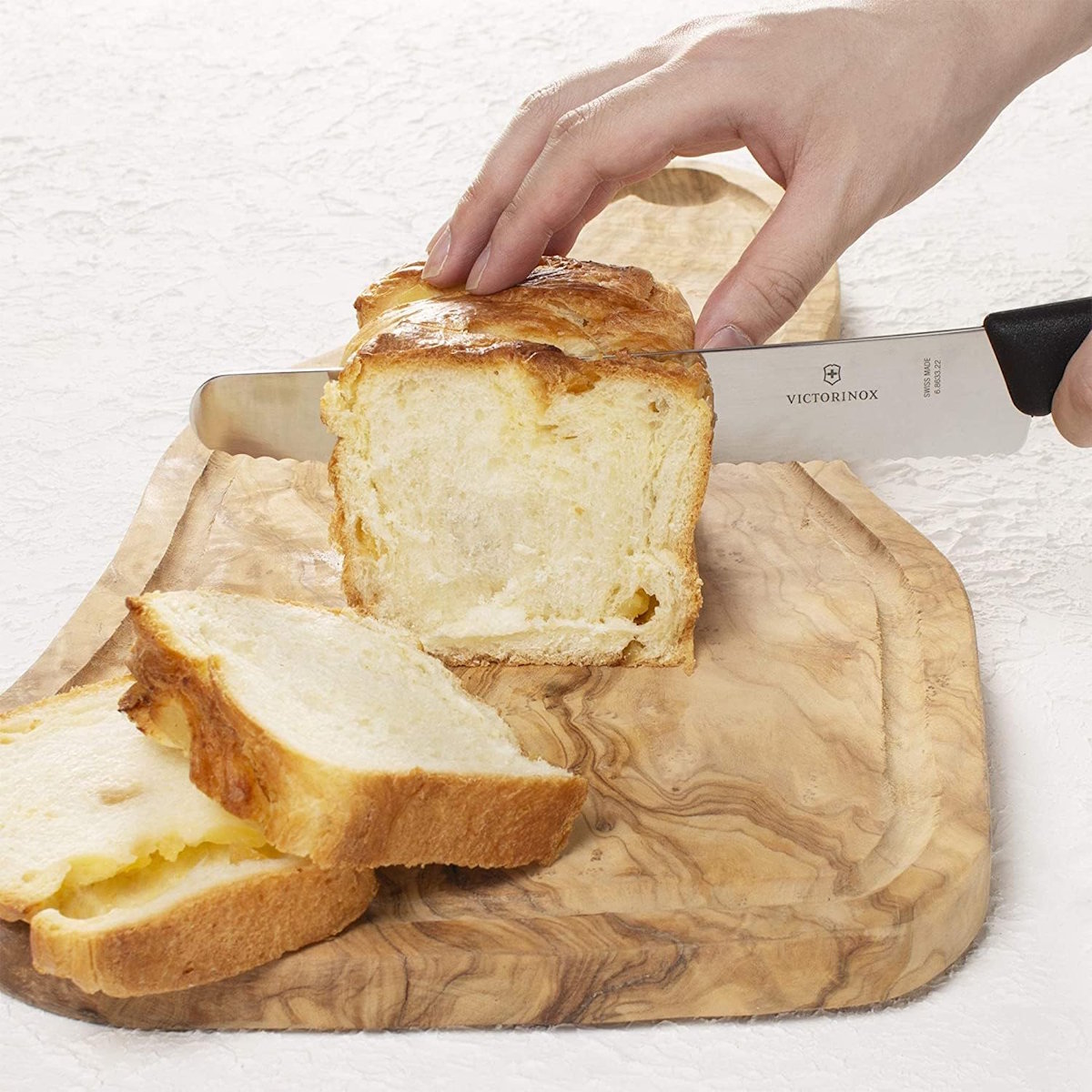 Victorinox Brotmesser, Chrom-Molybdän-Vanadium-Stahl