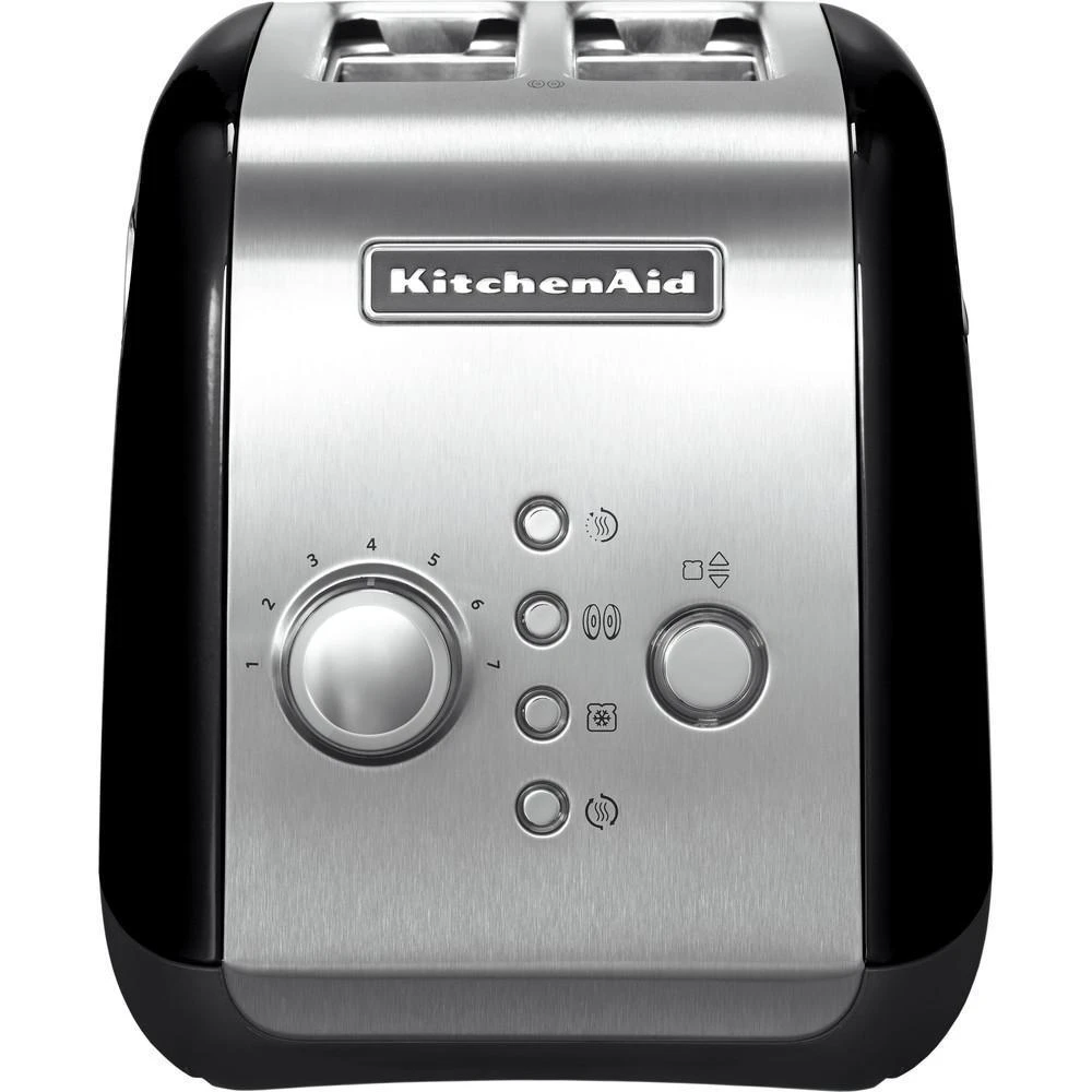 Frontansicht des KitchenAid Toasters 5KMT221EOB mit Bedienfeld, einschließlich Toast/Cancel-Taste und Temperaturregler.