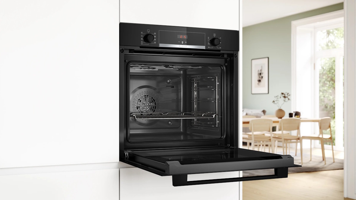 Black Bosch built-in oven HBA514BB3 Series 4, perspective view from front left.