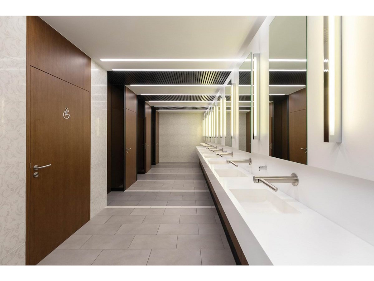 Dyson Wash+Dry: Platzsparendes und elegantes Design Dyson Airblade Wash+Dry WD06, Kompakte Wandmontage, Edelstahl-Design