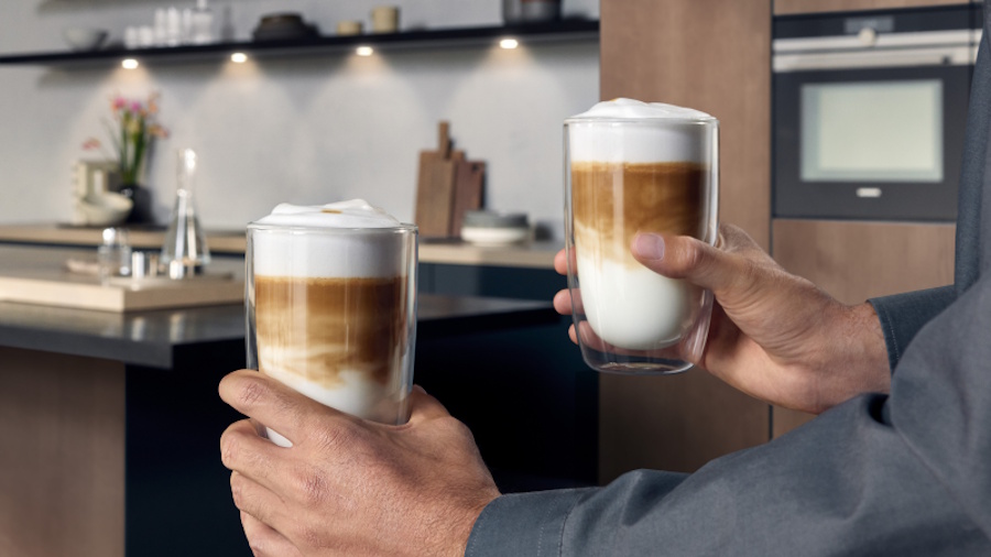 Siemens EQ.500 oneTouch DoubleCup – two cups of coffee at once