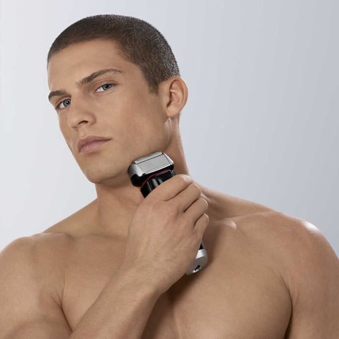 Visualisierung der verbesserten Schneidleistung durch einen neuen Scherkopf.