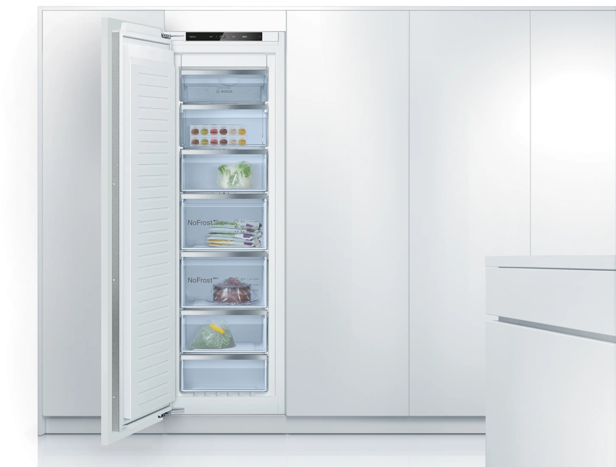 SuperGefrieren-Funktion des Bosch GIN81ACE0: schnelles Einfrieren von Frischware mit bis zu 13,8 kg pro 24 Stunden, Eingefrierautomatik