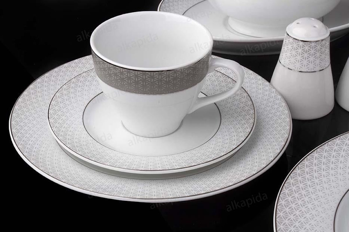 Güral Tolstoy Kaffeetassen und Untertassen, Premium Porzellan