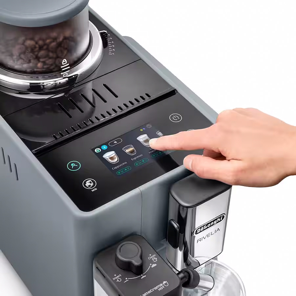 Intuitives Touch-Display – einfache Bedienung De’Longhi EXAM440.55.G Rivelia Touch-Display Detailansicht