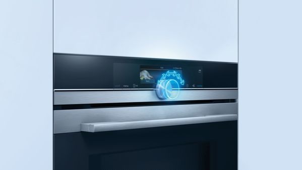 Siemens HB676G0S1: Backen und Kochen wie ein Profi mit cookControl Plus Backofen mit Braten im Innenraum, symbolisiert cookControl Plus Funktion
