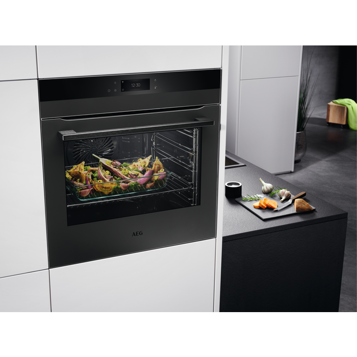AEG BPK742280T 8000 Einbaubackofen AssistedCooking