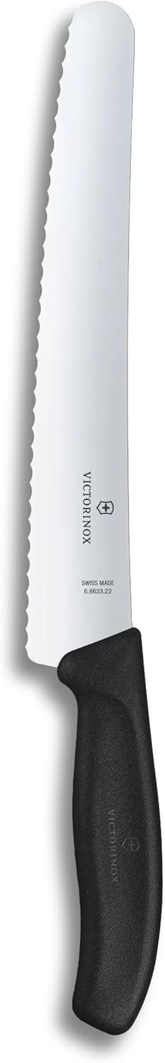 Victorinox 21 cm Wellenschliff Klinge Nahaufnahme des Wellenschliffs der 21 cm Klinge