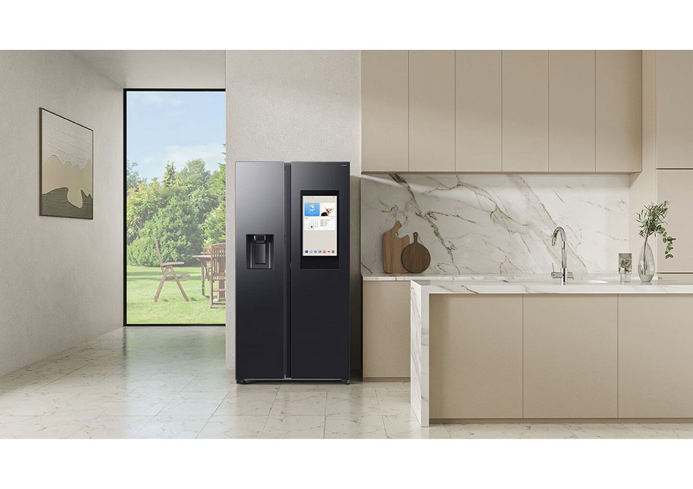 Samsung RS90F66BEF Family Hub side-by-side refrigerator in Black Steel
