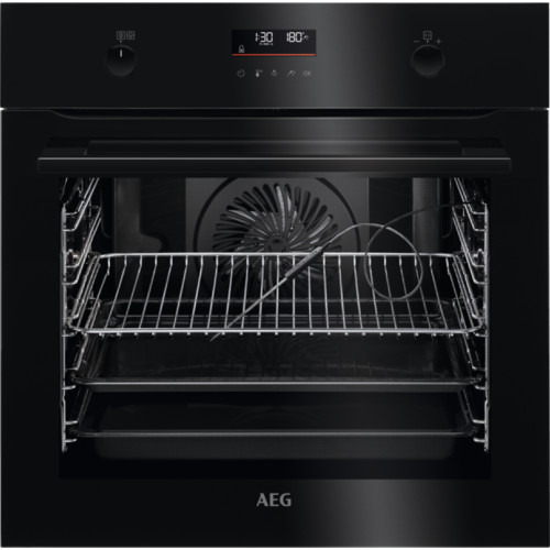 AEG BPK556260B 6000 SteamBake oven with added humidity, pyrolytic self-cleaning