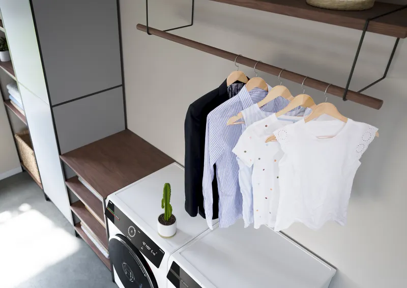 Crease-free laundry on your hangers